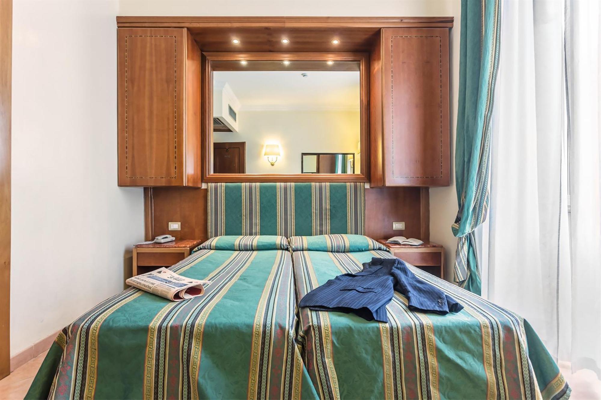 Raeli Hotel Archimede — Foto’s 1